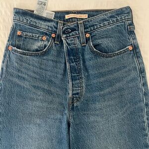 Levi’s Women’s Ribcage Blue Denim Jeans